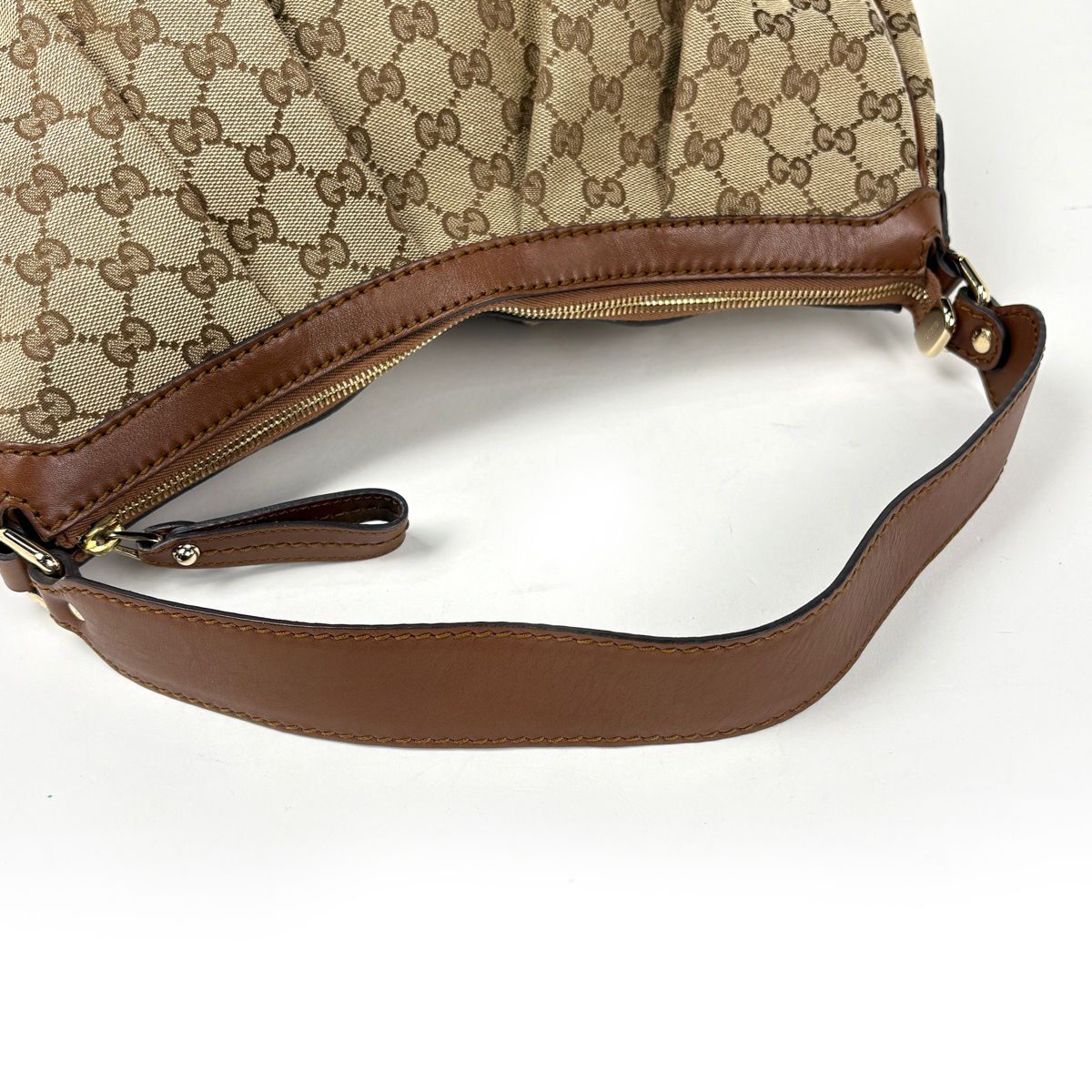 Gucci GG Pattern Ski Shoulder Bag Canvas Brown — view 5