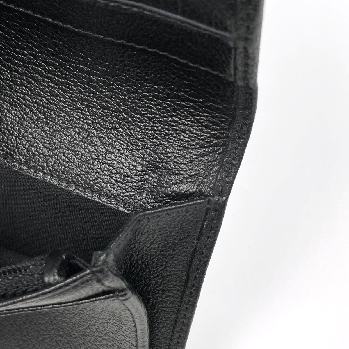 Chanel Camellia Bifold Wallet CC Logo Leather Black — view 4
