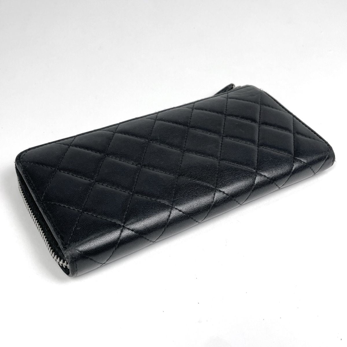 Chanel CC Logo L-shaped Zipper Wallet Quilted Leather Black — view 2