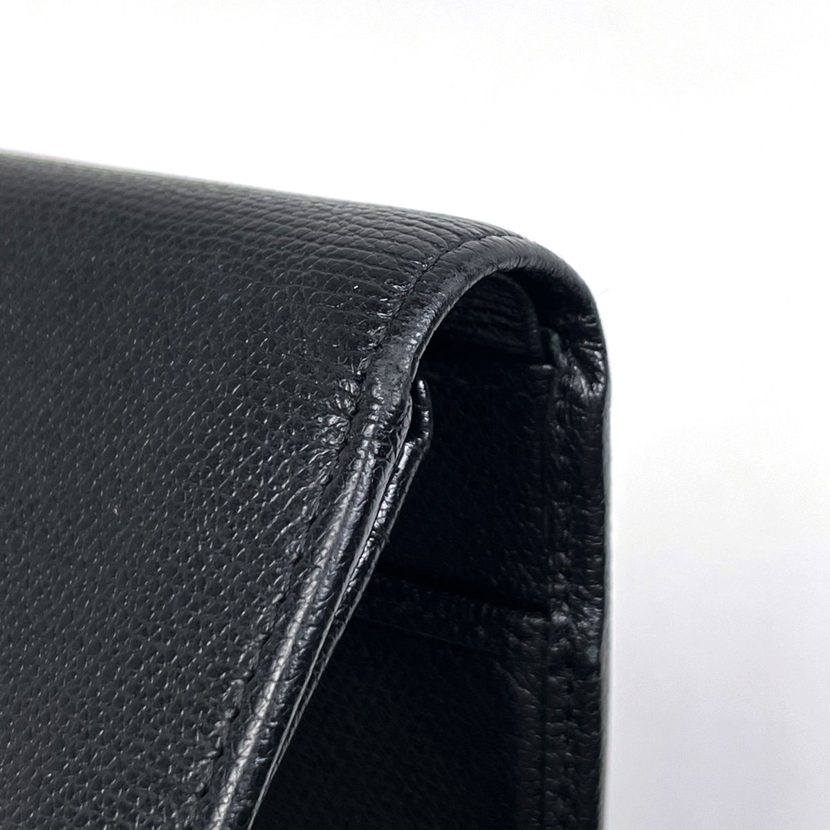 Chanel Coco Button Bifold Wallet CC Logo Leather Black — view 4