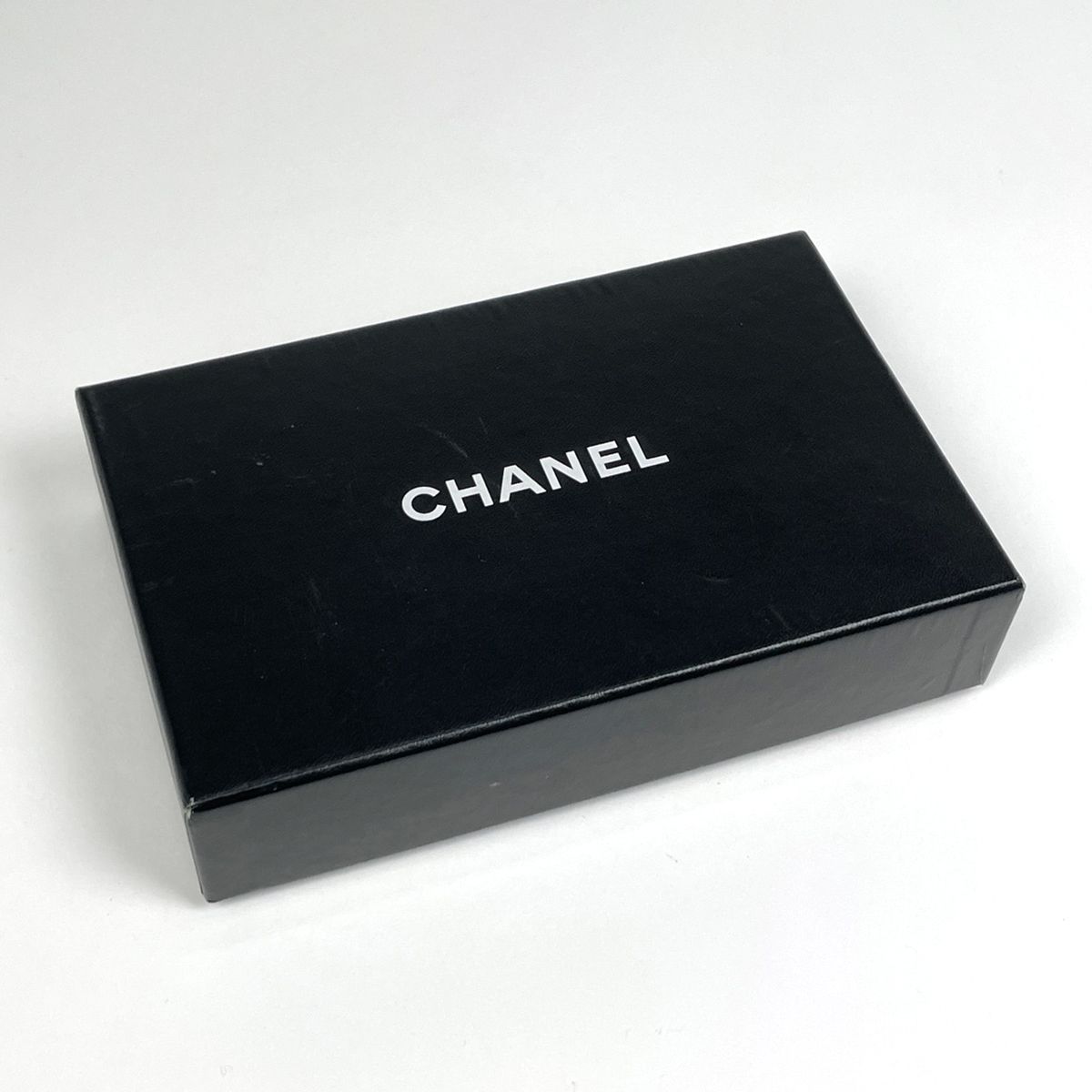 Chanel Coco Button Bifold Wallet CC Logo Leather Black — view 9