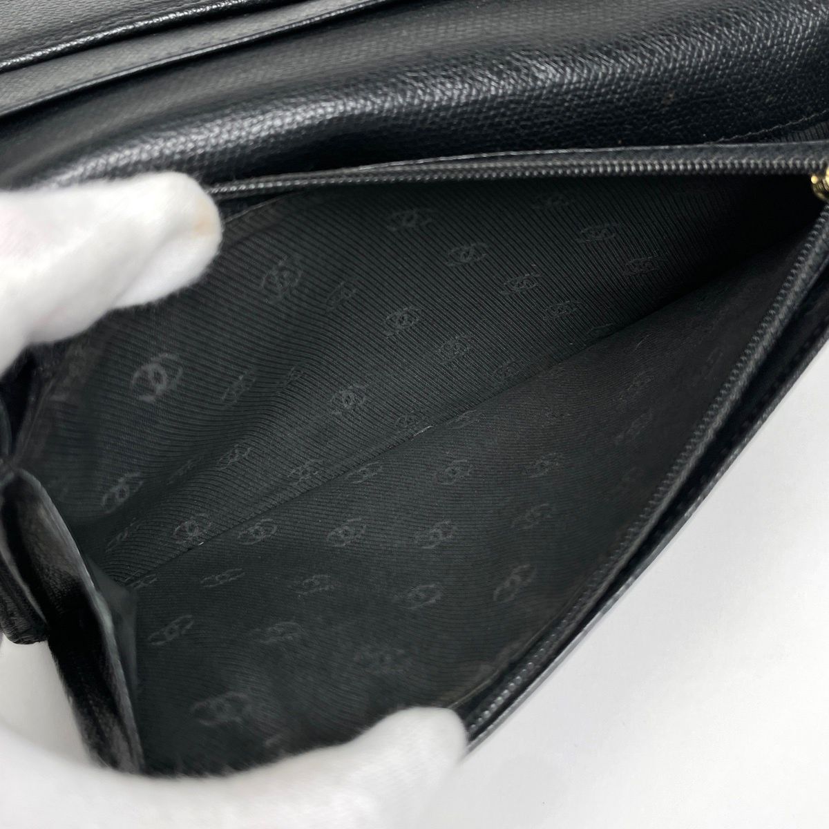 Chanel Coco Button Bifold Wallet CC Logo Leather Black — view 6