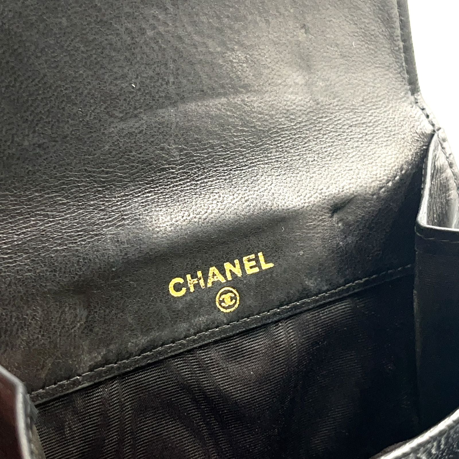 Chanel Caviar Leather CC Logo Hook Fold Wallet Mini Black — view 4
