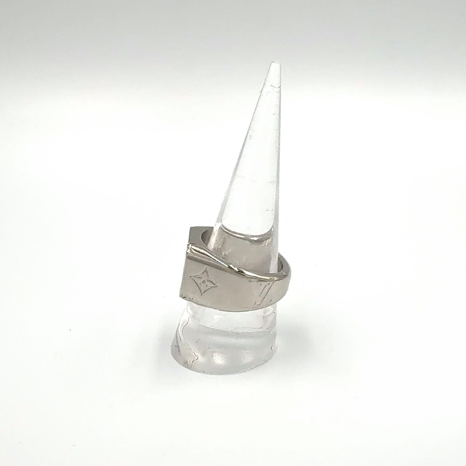 Louis Vuitton Signet Ring Monogram Metal Silver — view 6