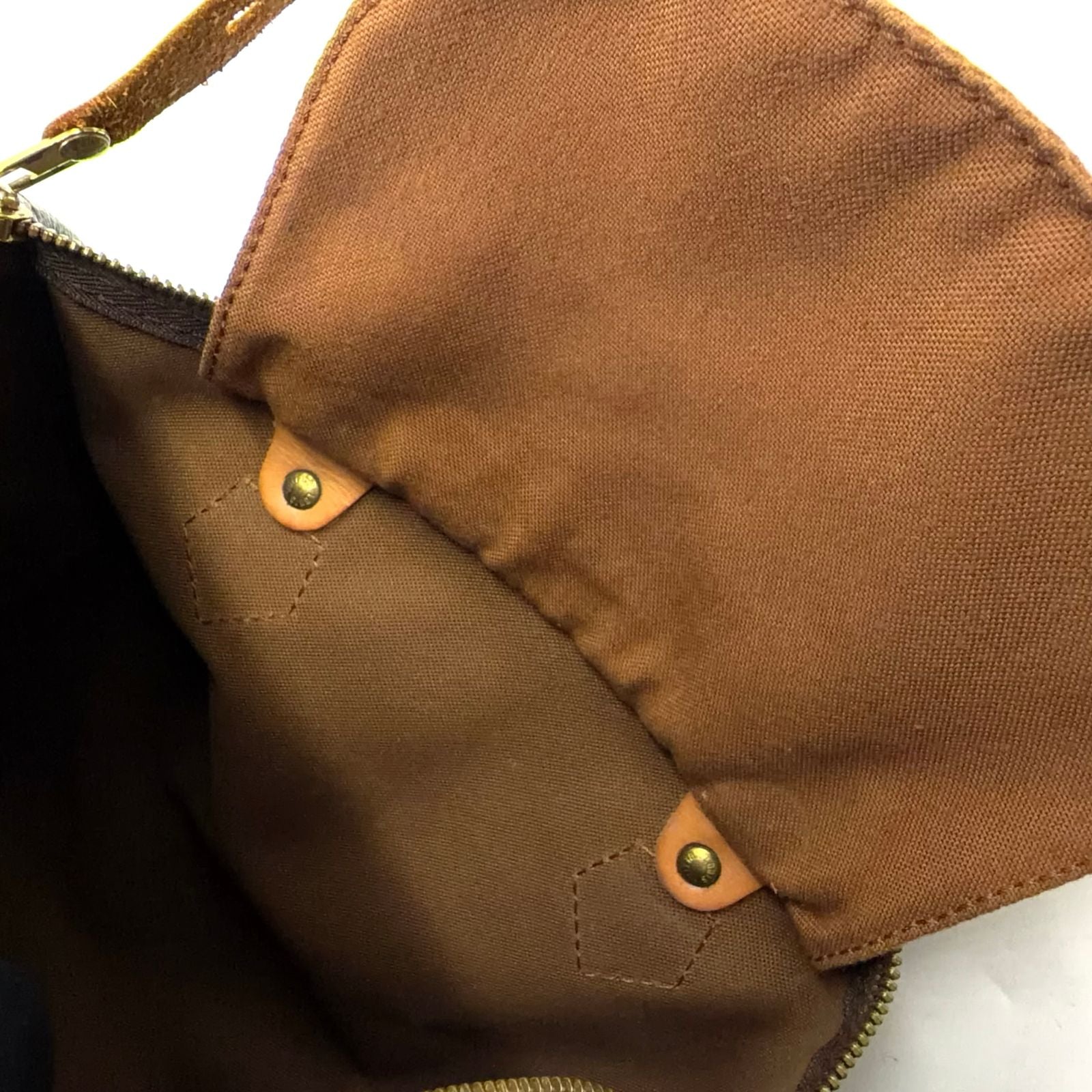 Louis Vuitton Speedy 30 Monogram Leather Brown Handbag Gold — view 8