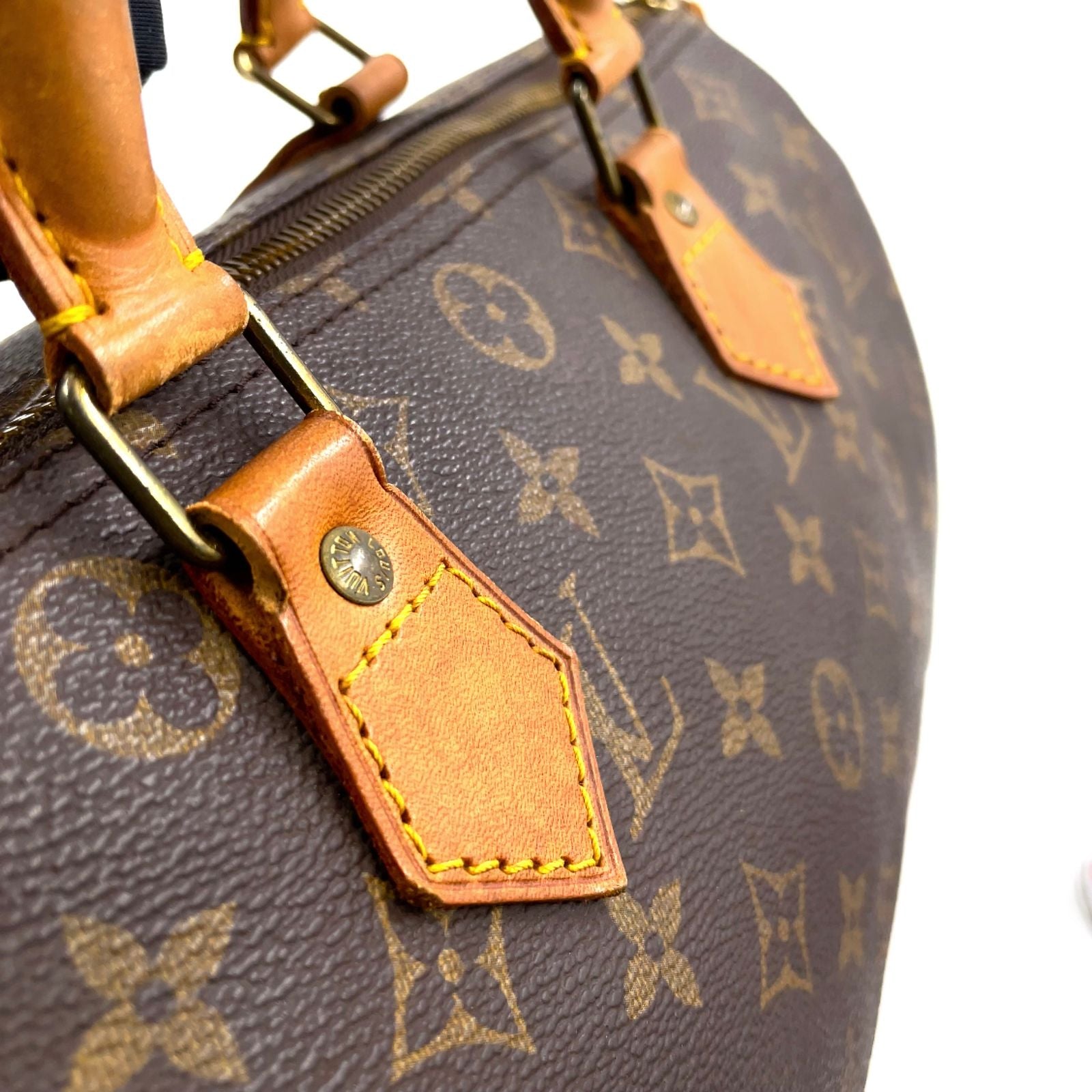 Louis Vuitton Speedy 30 Monogram Leather Brown Handbag Gold — view 6