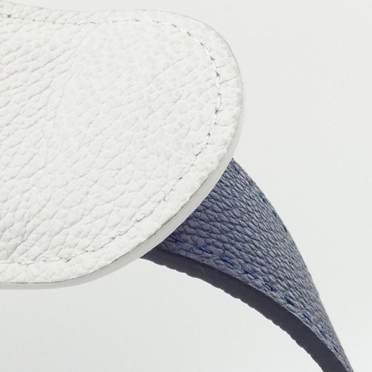Louis Vuitton Monogram Bandana City Keepall Shoulder — view 5