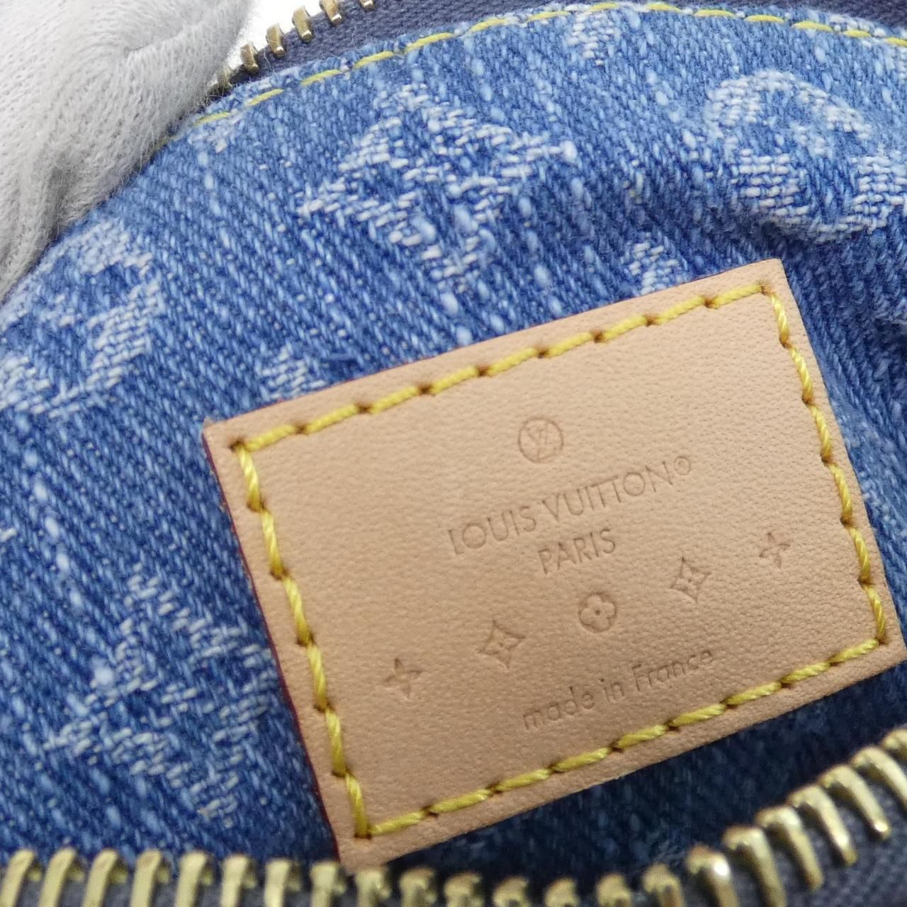 Louis Vuitton LV Remix Pochette Hills Shoulder — view 7