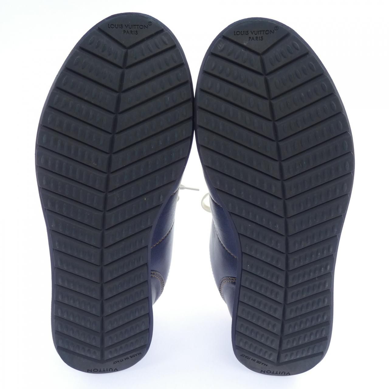 Louis Vuitton LV Buttersoft Sneakers — view 4
