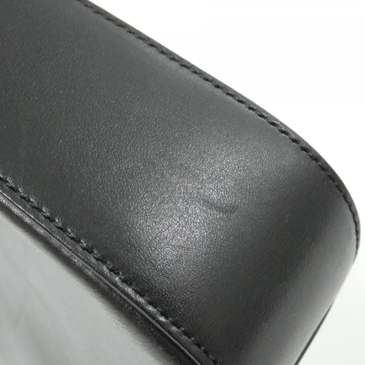 Gucci Vintage 001 Shoulder — view 6