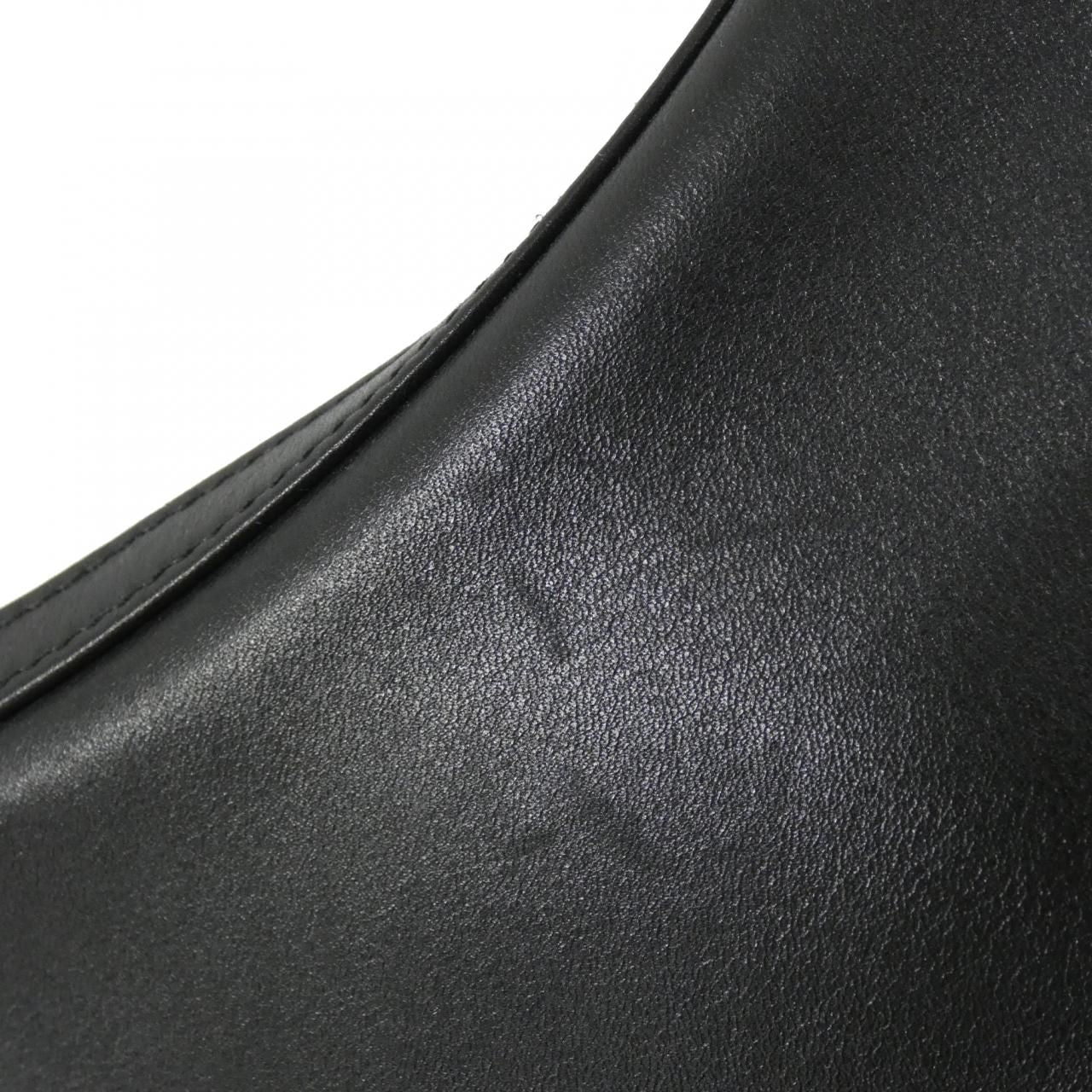 Gucci Vintage 001 Shoulder — view 4