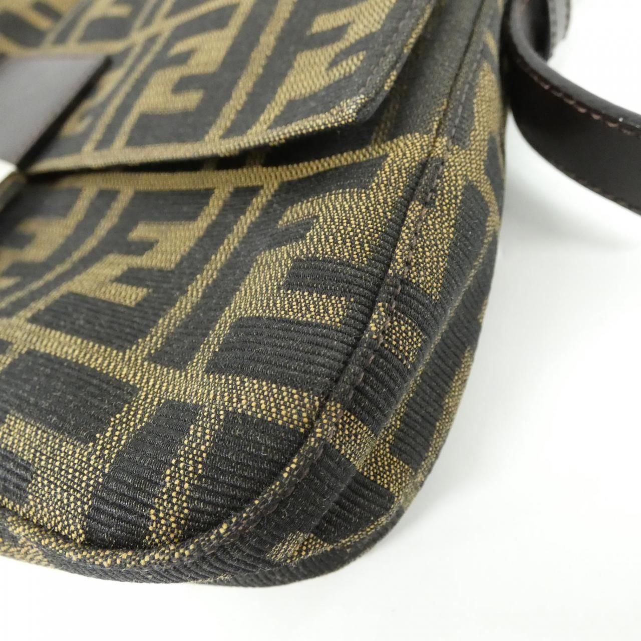 Fendi Vintage Baguette Shoulder — view 4