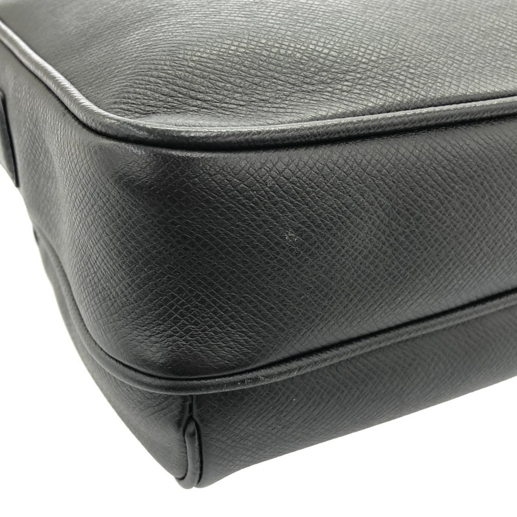 Louis Vuitton Taiga Bum Bag Outdoor — view 4