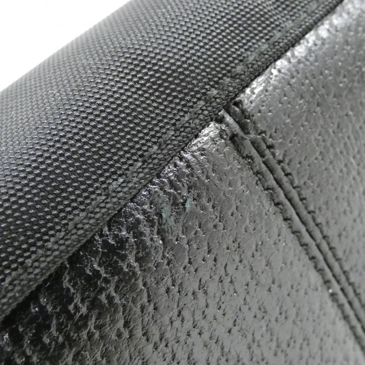 Gucci Vintage 001 Shoulder — view 2