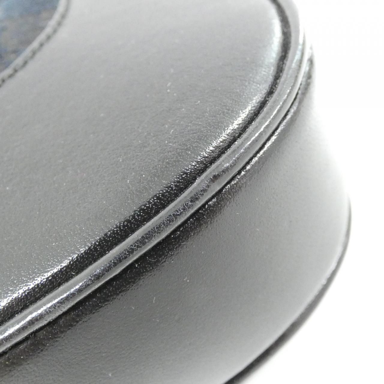 Gucci Vintage 001 Shoulder — view 3