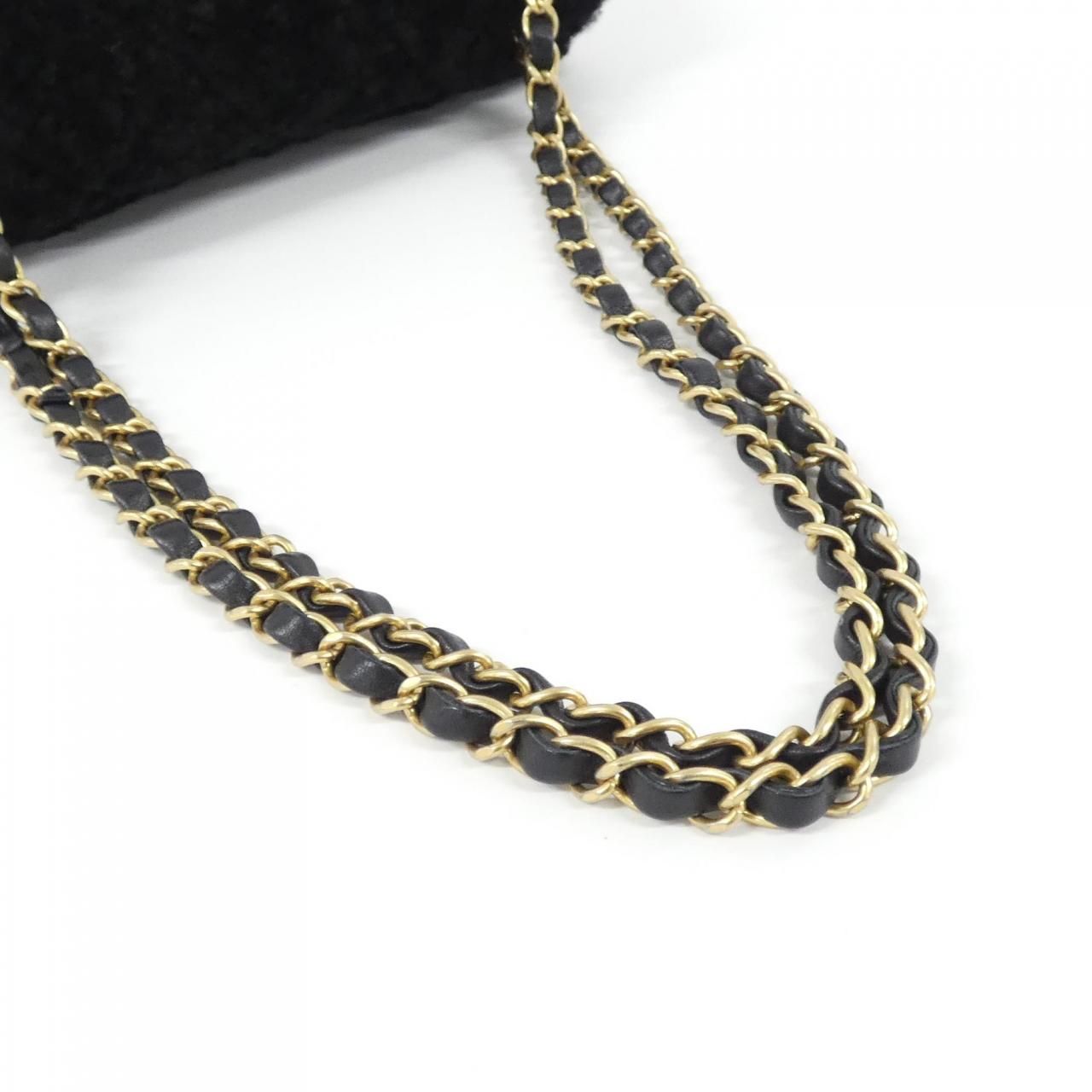 Chanel Shoulder Bag Black — view 5