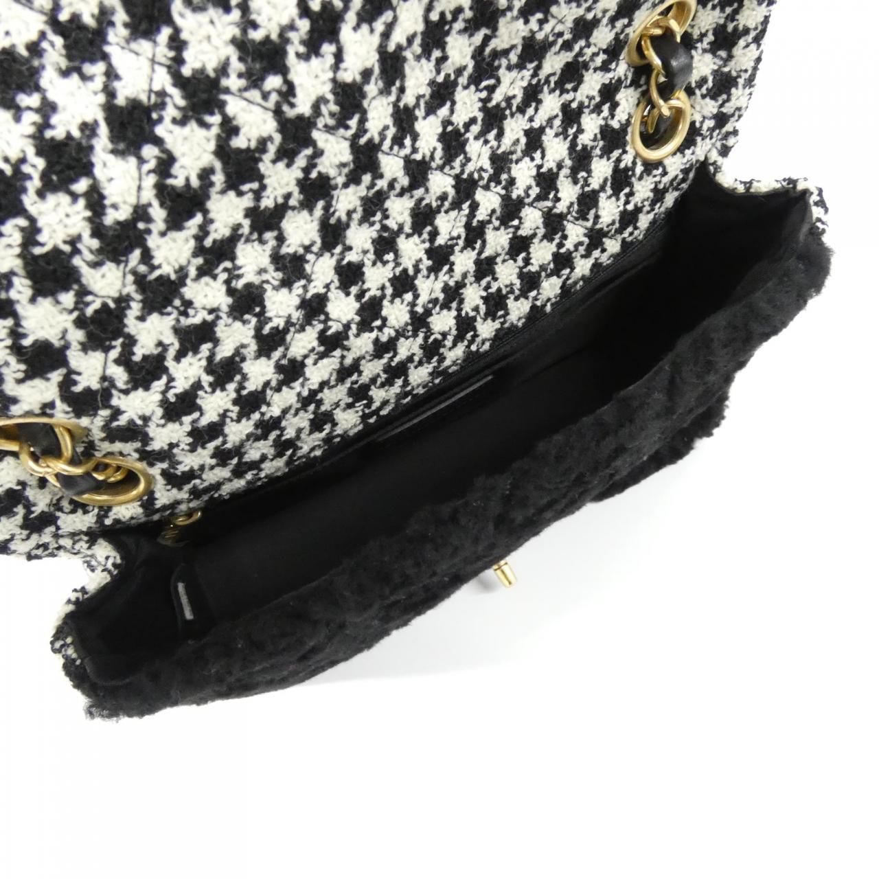 Chanel Shoulder Bag Black — view 6