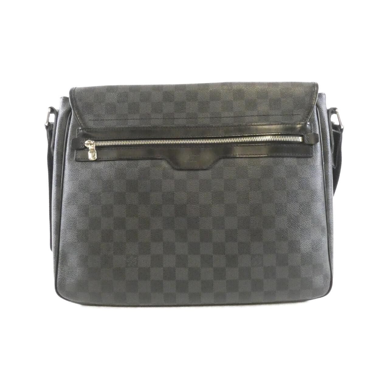 Louis Vuitton Damier Graphite Daniel GM Shoulder — view 2
