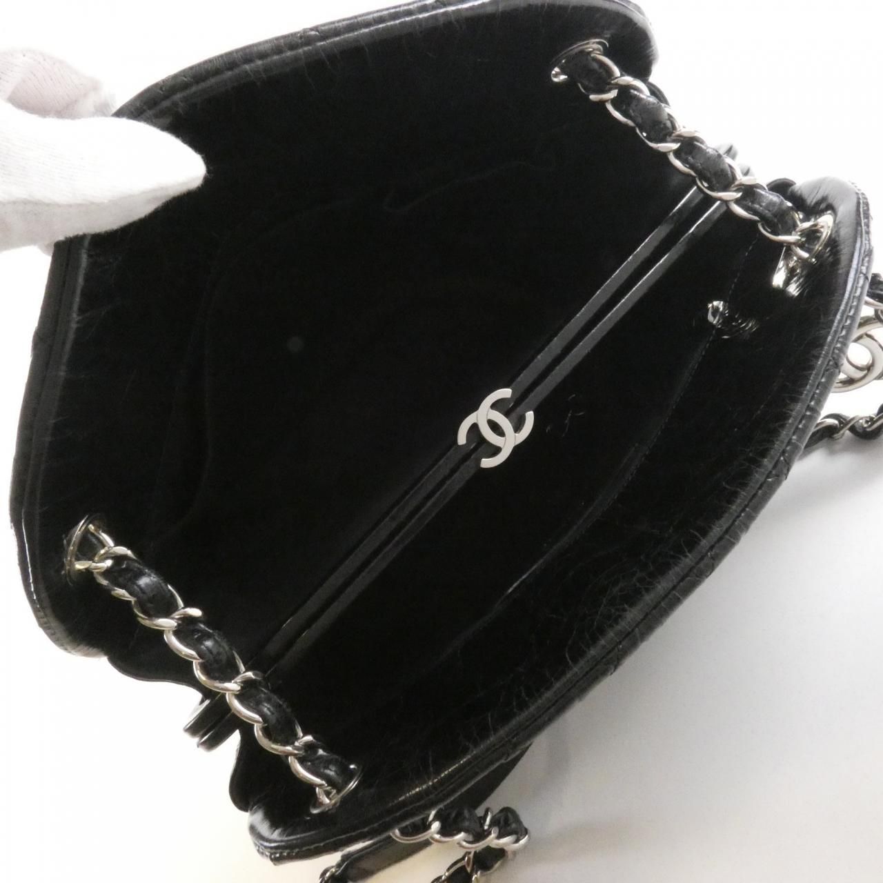 Chanel Mademoiselle Line Shoulder — view 9