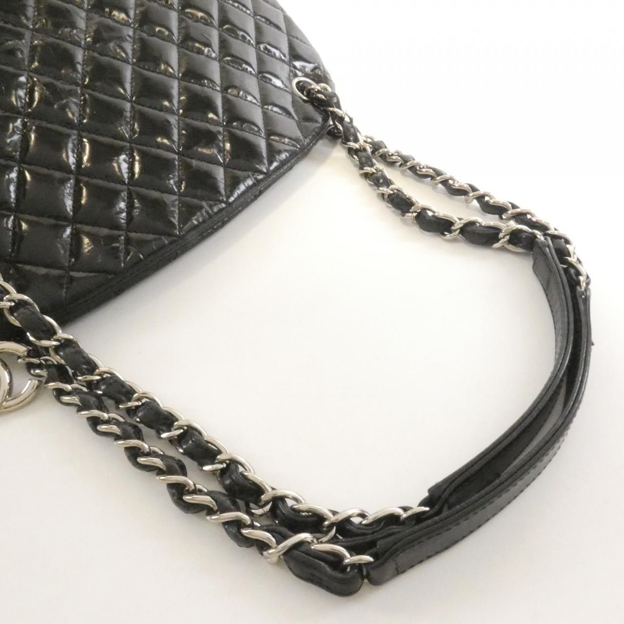 Chanel Mademoiselle Line Shoulder — view 5