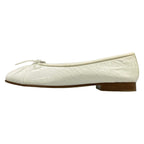 Chanel Flat Shoes 36c White CC Logo Ribbon Leather
