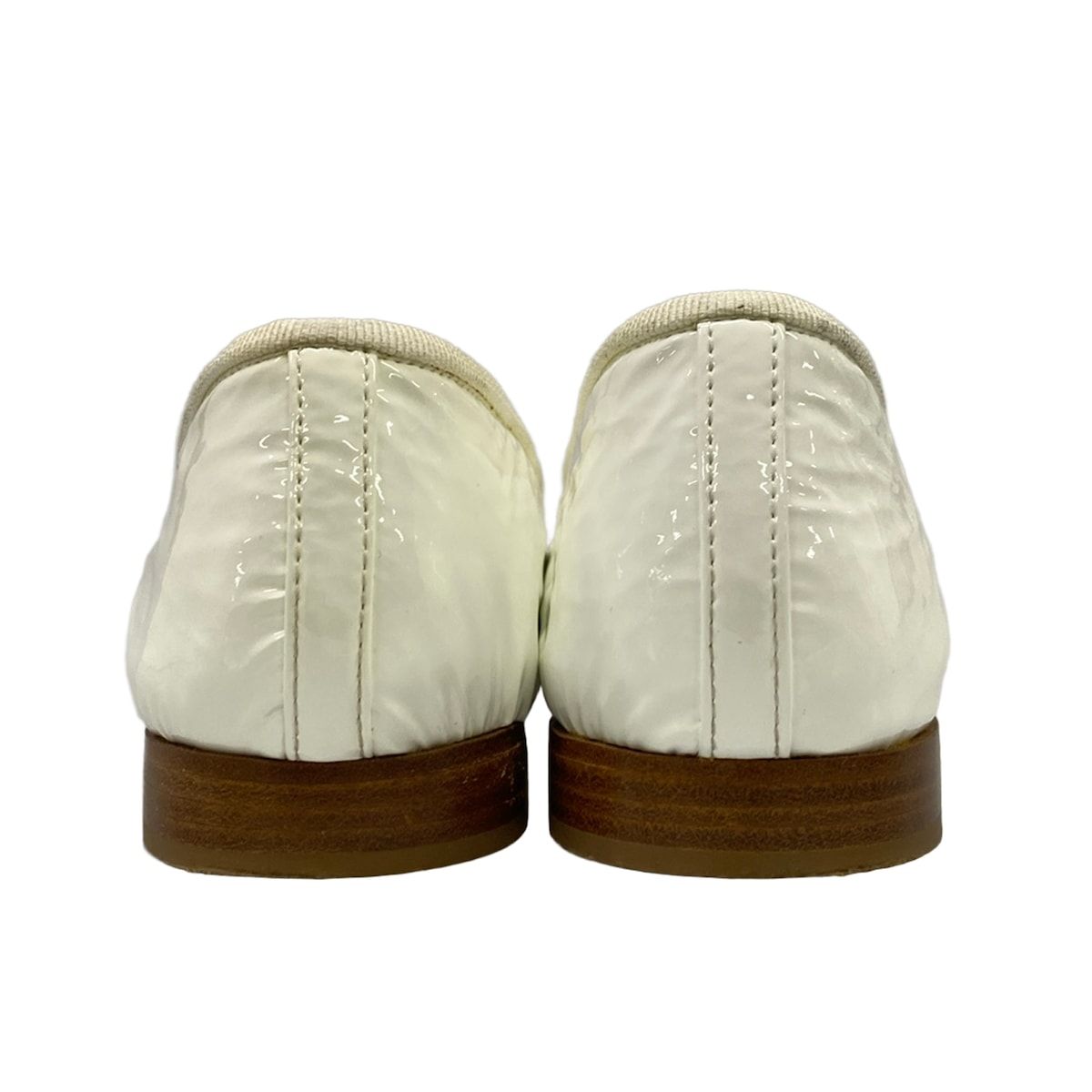 Chanel Flat Shoes 36c White CC Logo Ribbon Leather — view 6