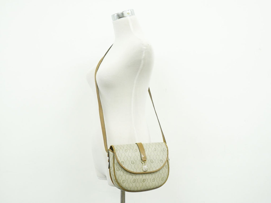 Dior Honeycomb Pattern Shoulder Bag Pochette Beige — view 6