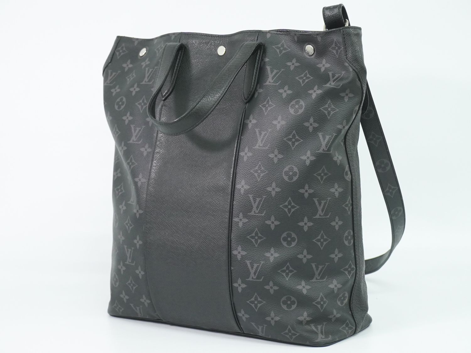 Louis Vuitton LV City Tote Taigarama Monogram Eclipse 2-Way Black Gray — view 2