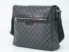 Louis Vuitton LV Daniel MM Damier Graphite Shoulder Bag Black Gray — view 2