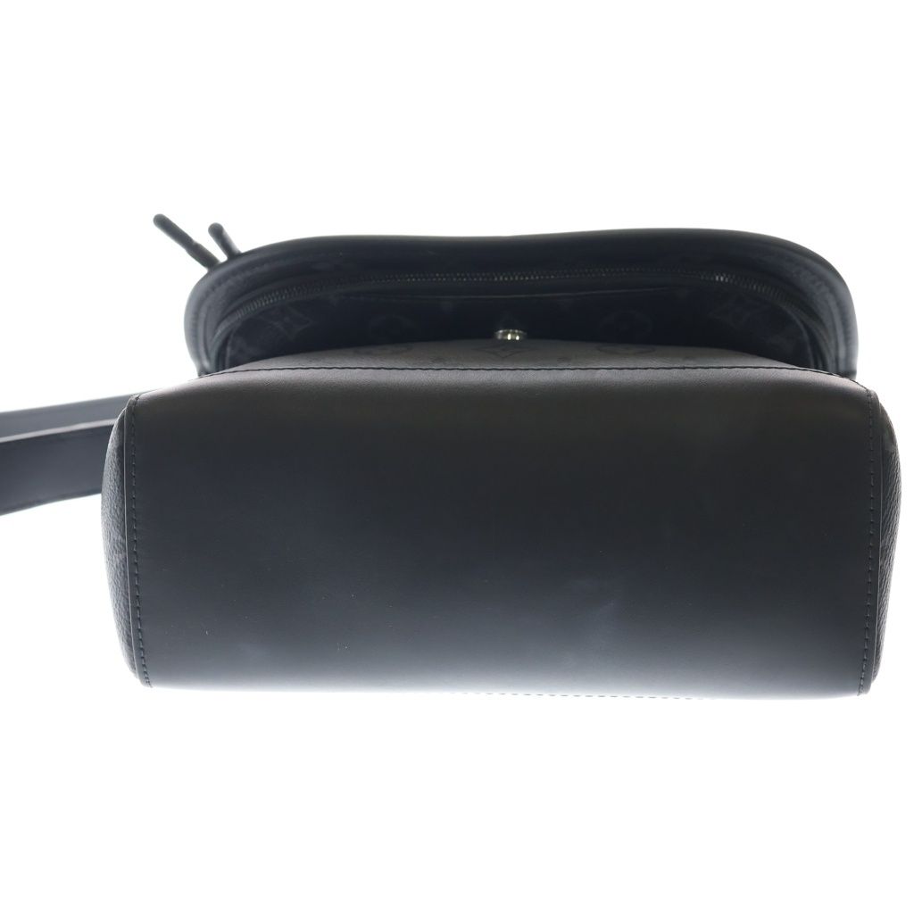 Louis Vuitton Monogram Eclipse Pulse Messenger Shoulder Bag Black Gray Leather — view 4