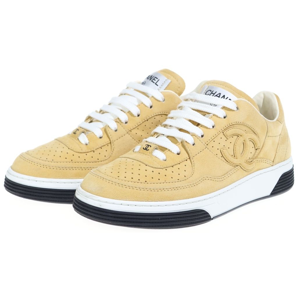 Chanel CC Logo Suede Leather Sneakers Yellow — view 2