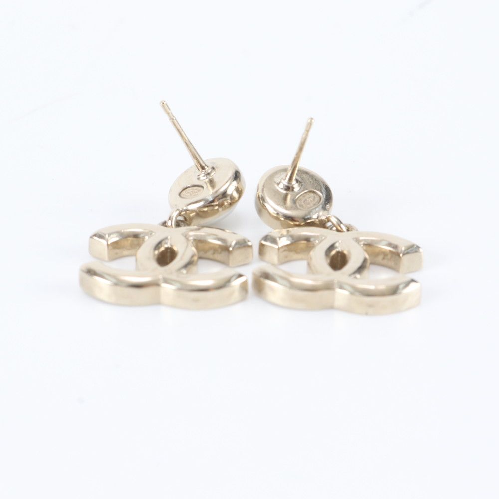 Chanel Earring Black — view 5