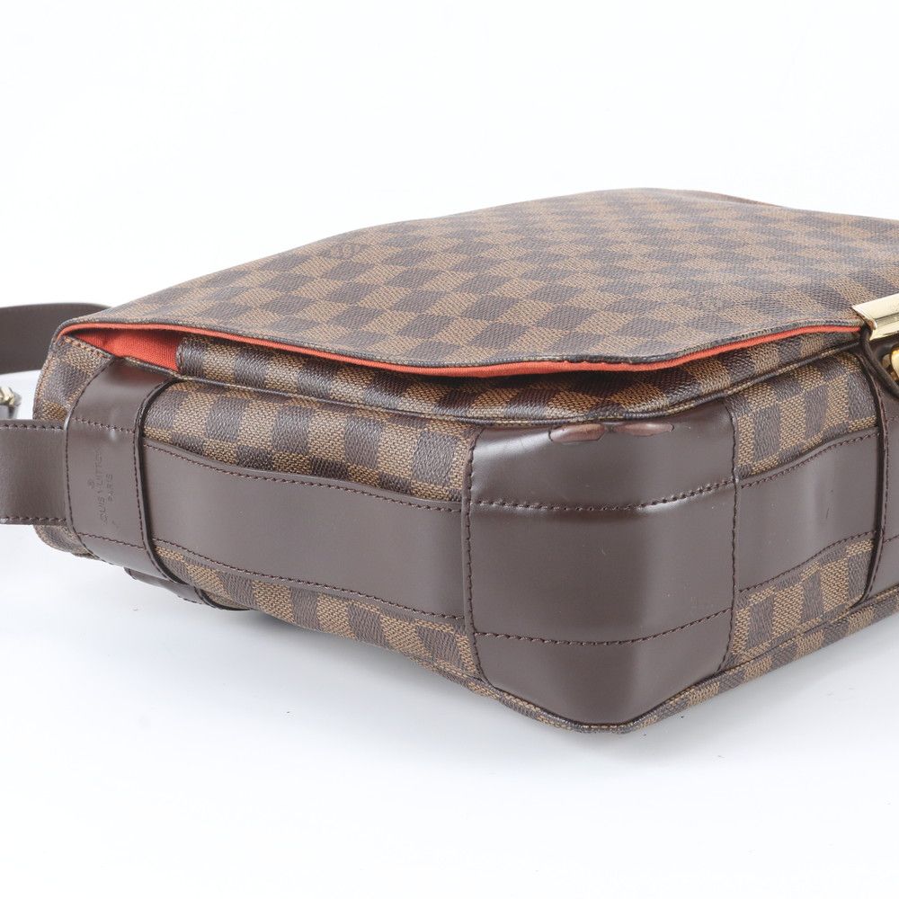 Louis Vuitton Damier Bastille Leather Shoulder Bag Crossbody Messenger — view 4