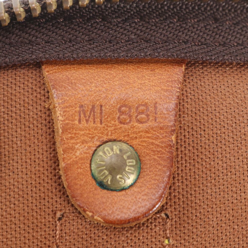 Louis Vuitton Monogram Keepall 55 Leather Boston Bag Tote Carry — view 9