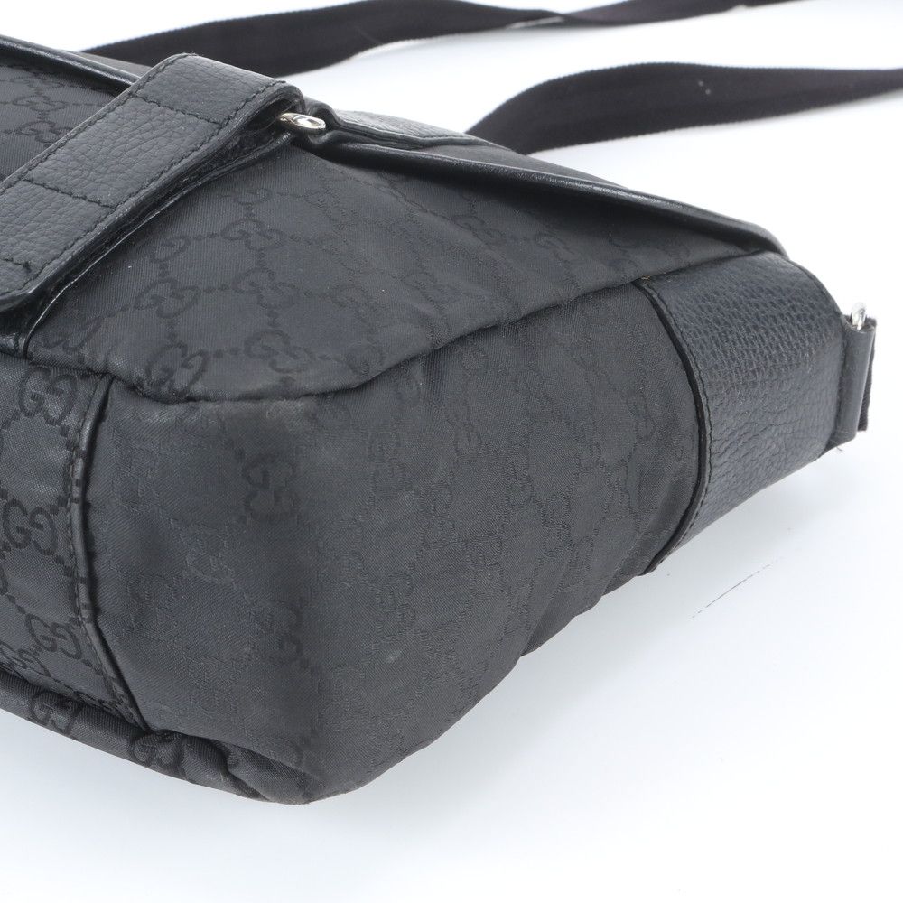 Gucci GG Nylon Leather Shoulder Bag Crossbody Messenger Black — view 4