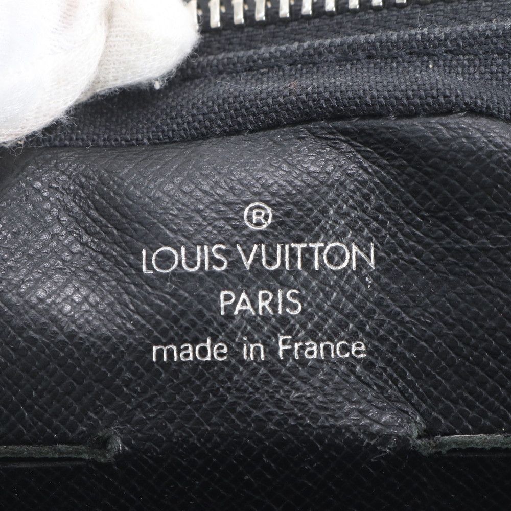 Louis Vuitton Taiga Pavel Leather Clutch Pouch Business — view 9