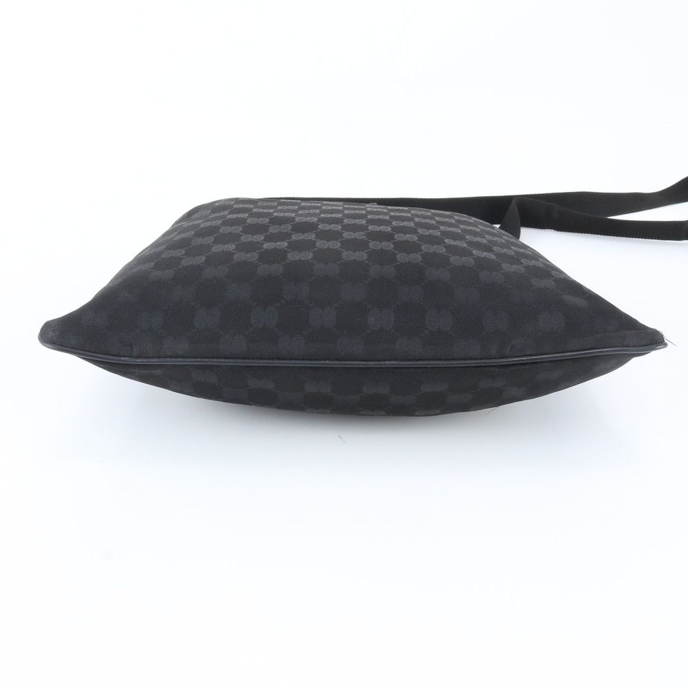 Gucci GG Canvas Leather Shoulder Bag Crossbody Messenger Black — view 5