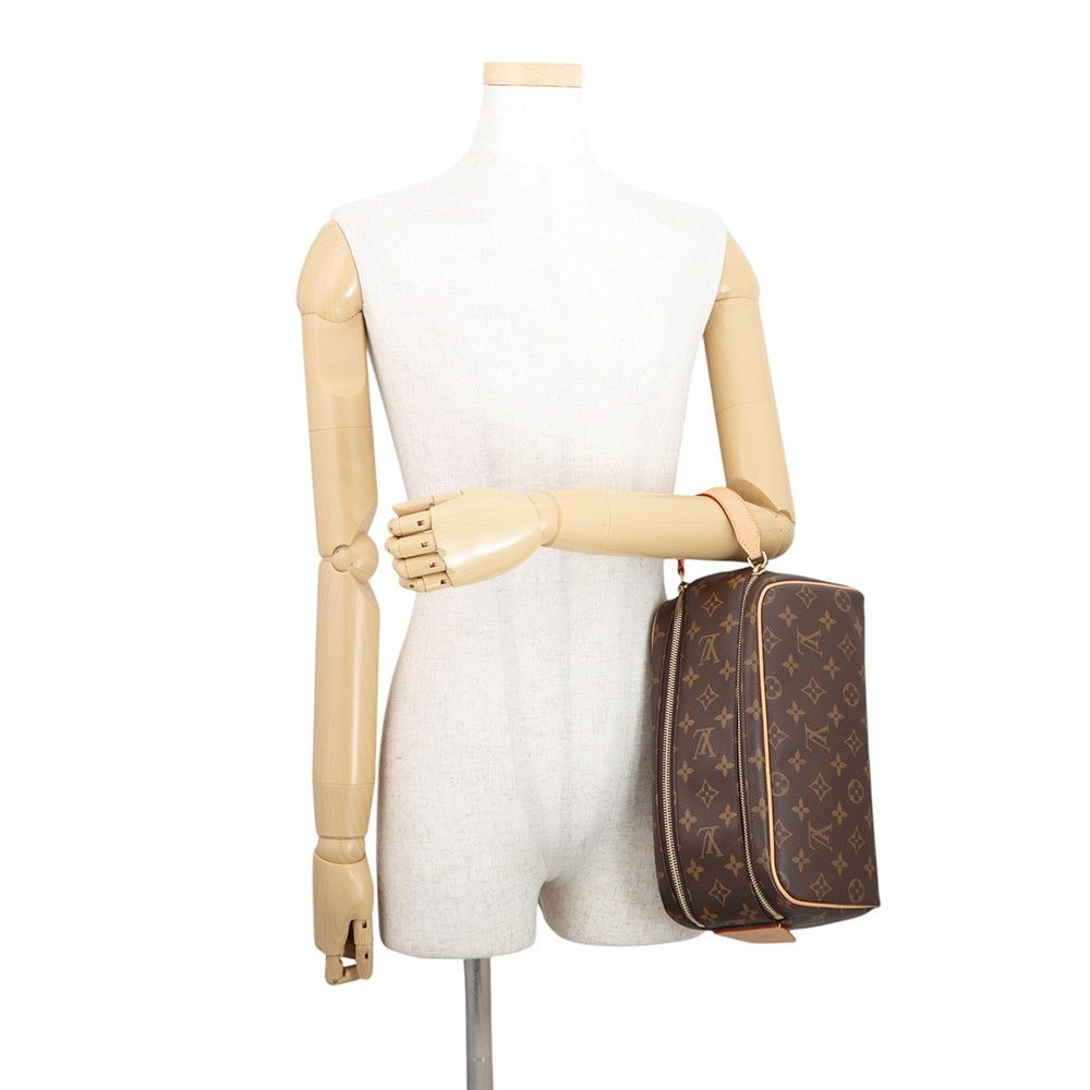Louis Vuitton Clutch Monogram Dopp Kit Pouch Handbag Second — view 4