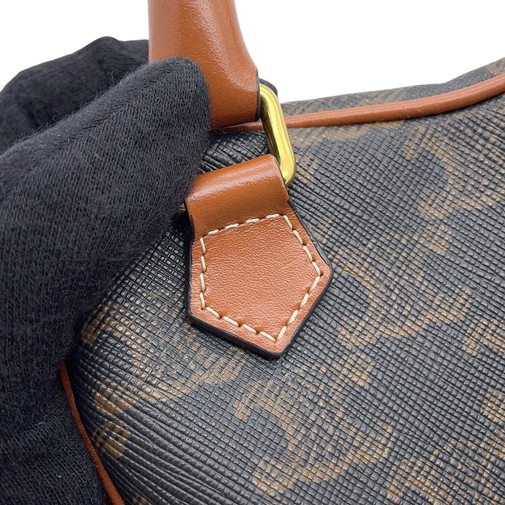 Celine Triomphe Heart Leather 2-Way Shoulder Bag Brown — view 8