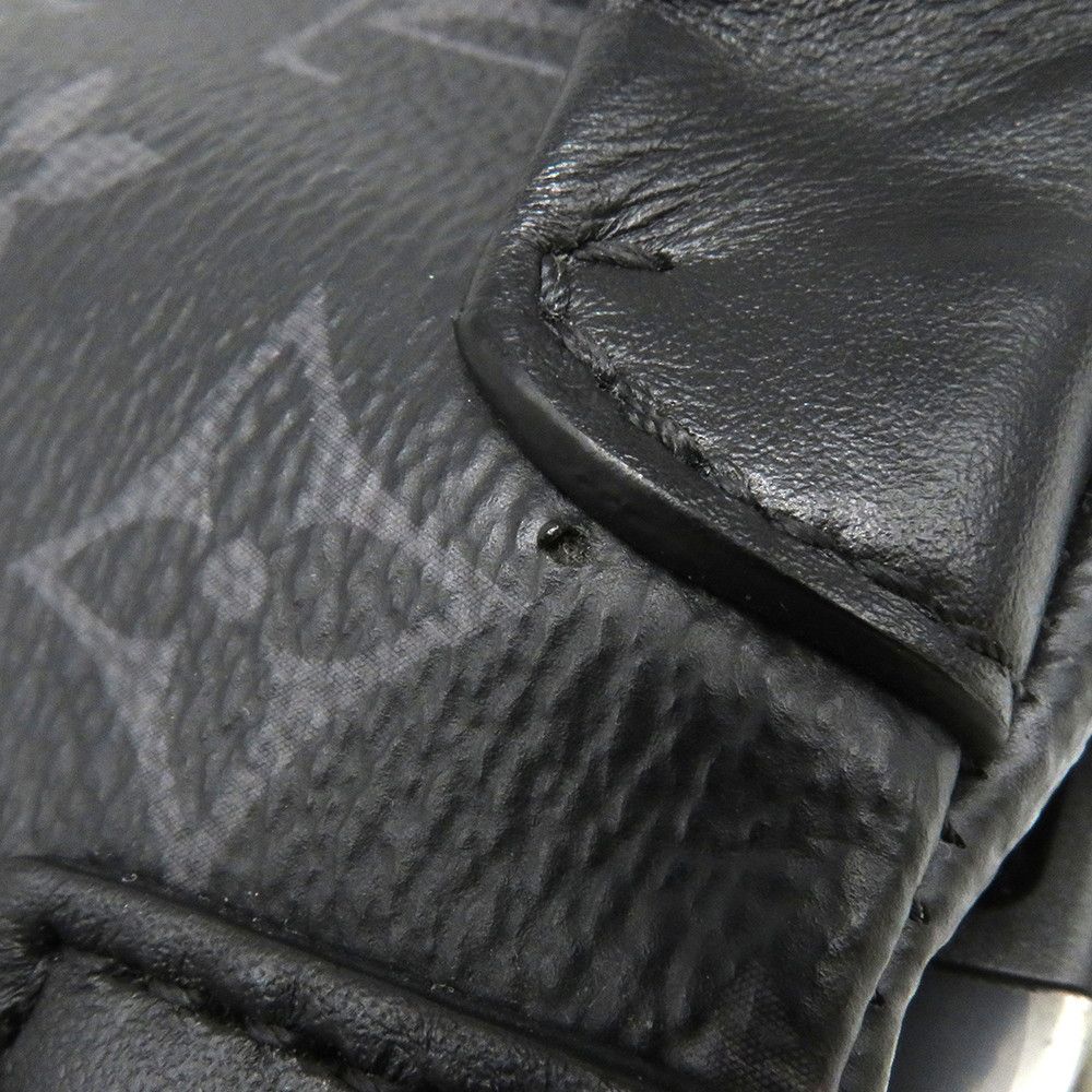 Louis Vuitton Belt Bag Monogram Eclipse Discovery PM Black — view 6