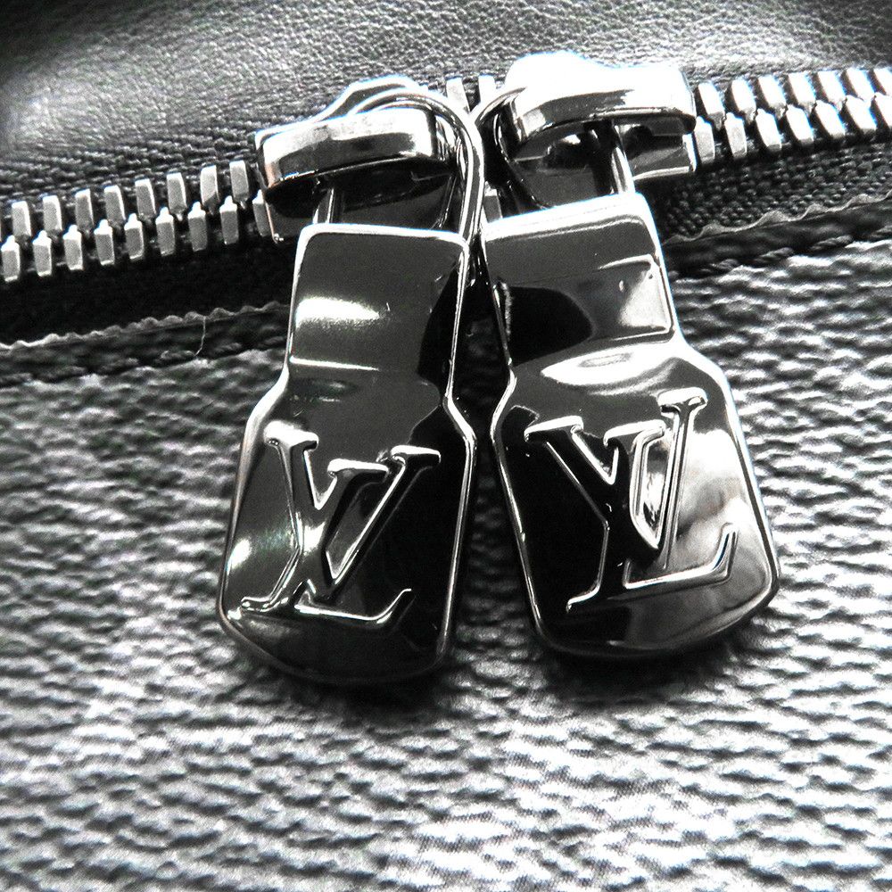 Louis Vuitton Belt Bag Monogram Eclipse Discovery PM Black — view 7