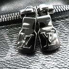 Louis Vuitton Belt Bag Monogram Eclipse Discovery PM Black — view 7