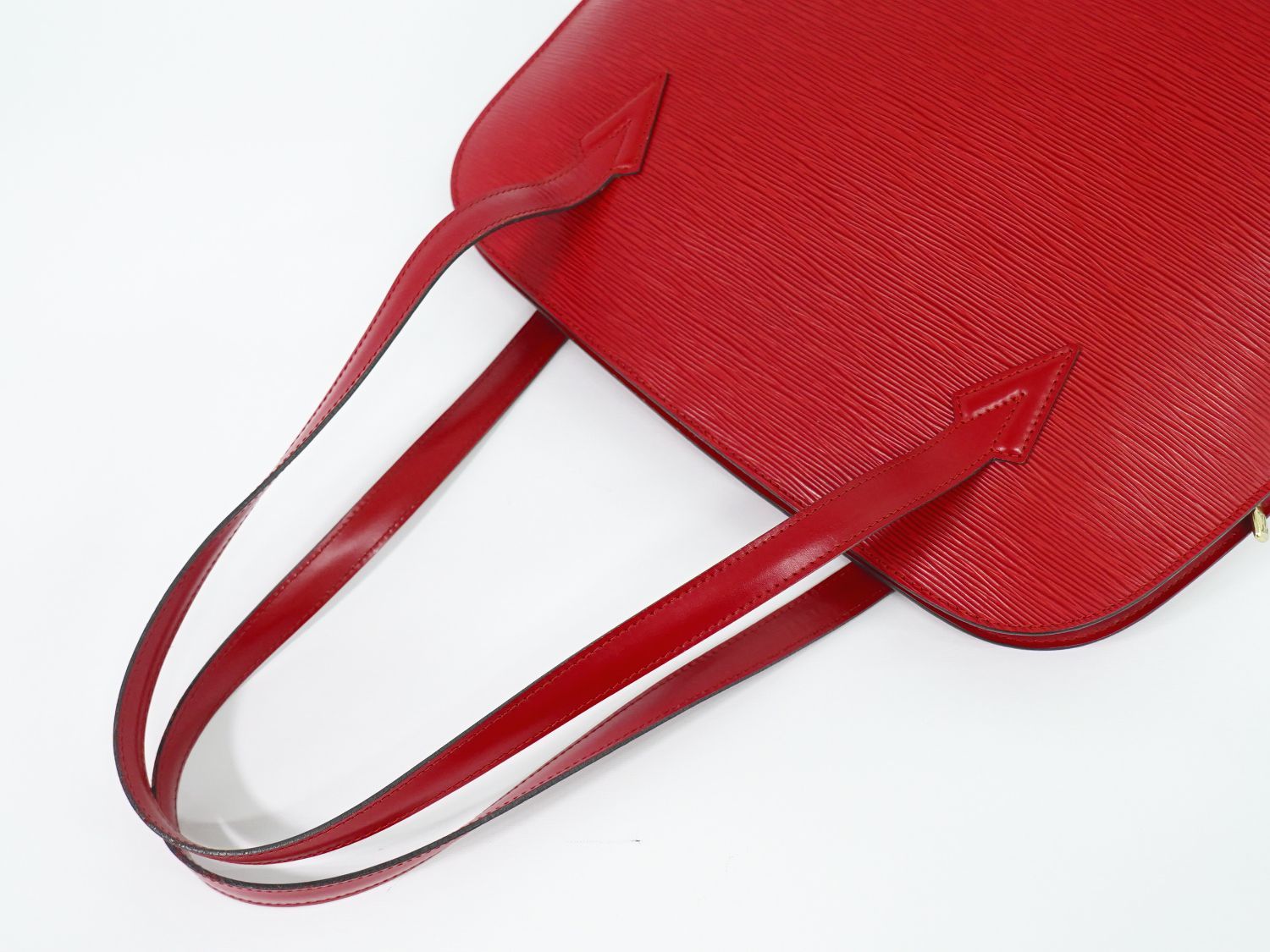 Louis Vuitton LV Lussac Epi Leather Shoulder Bag Tote Castilian — view 4