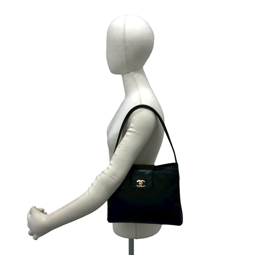 Chanel Card No 5 Quilted CC Logo Leather Shoulder Bag Black — view 2