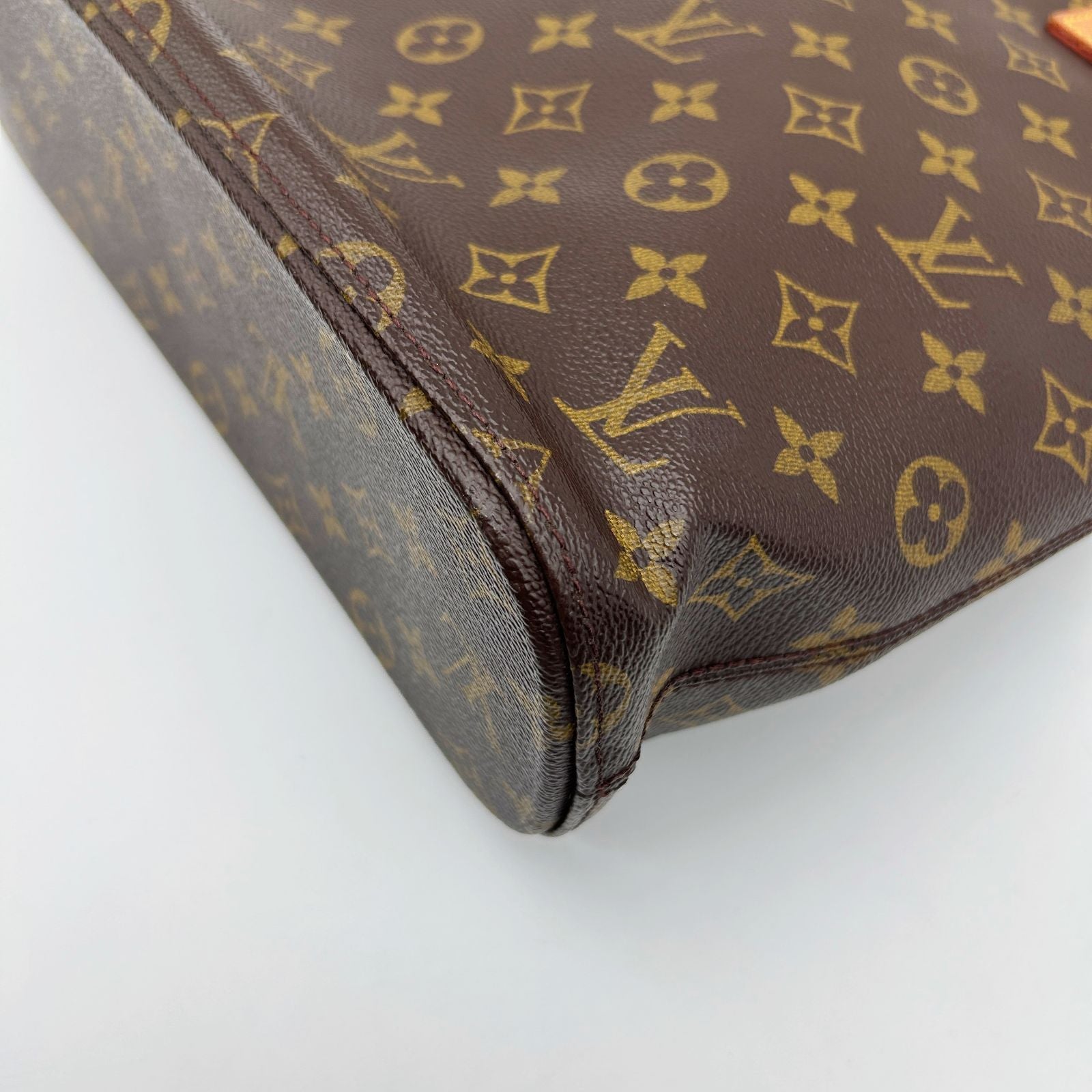 Louis Vuitton Vavin GM Tote — view 9