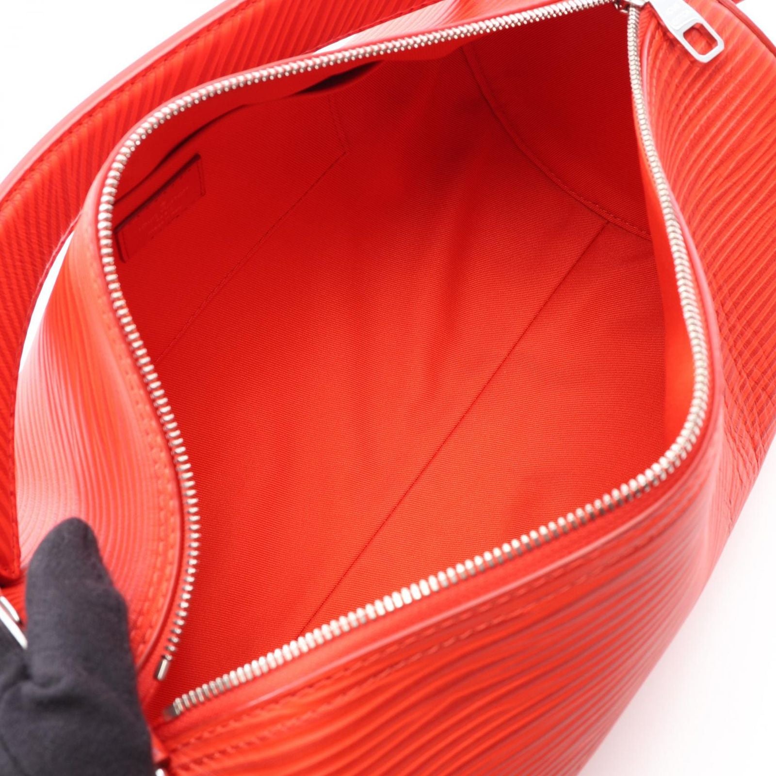 Louis Vuitton Handbag Soft Polochon PM Epi XL Rouge 2-Way Leather — view 3