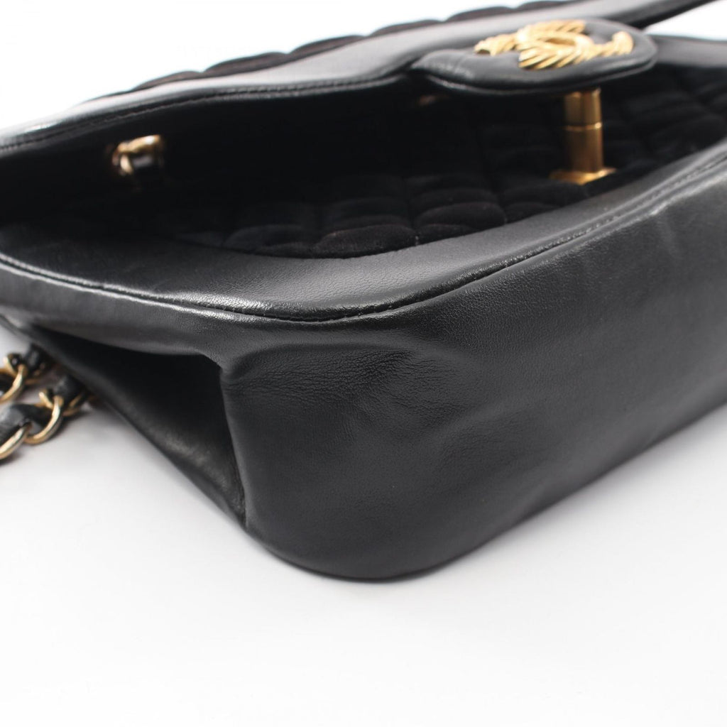Chanel Shoulder Bag Quilted Black Lambskin Fabric Chain — view 8