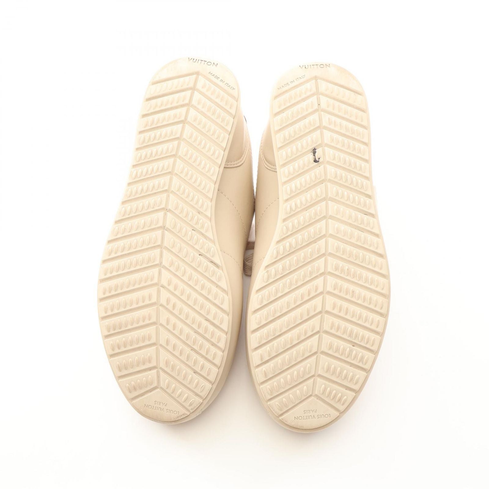 Louis Vuitton Sneakers LV Buttersoft Leather — view 4
