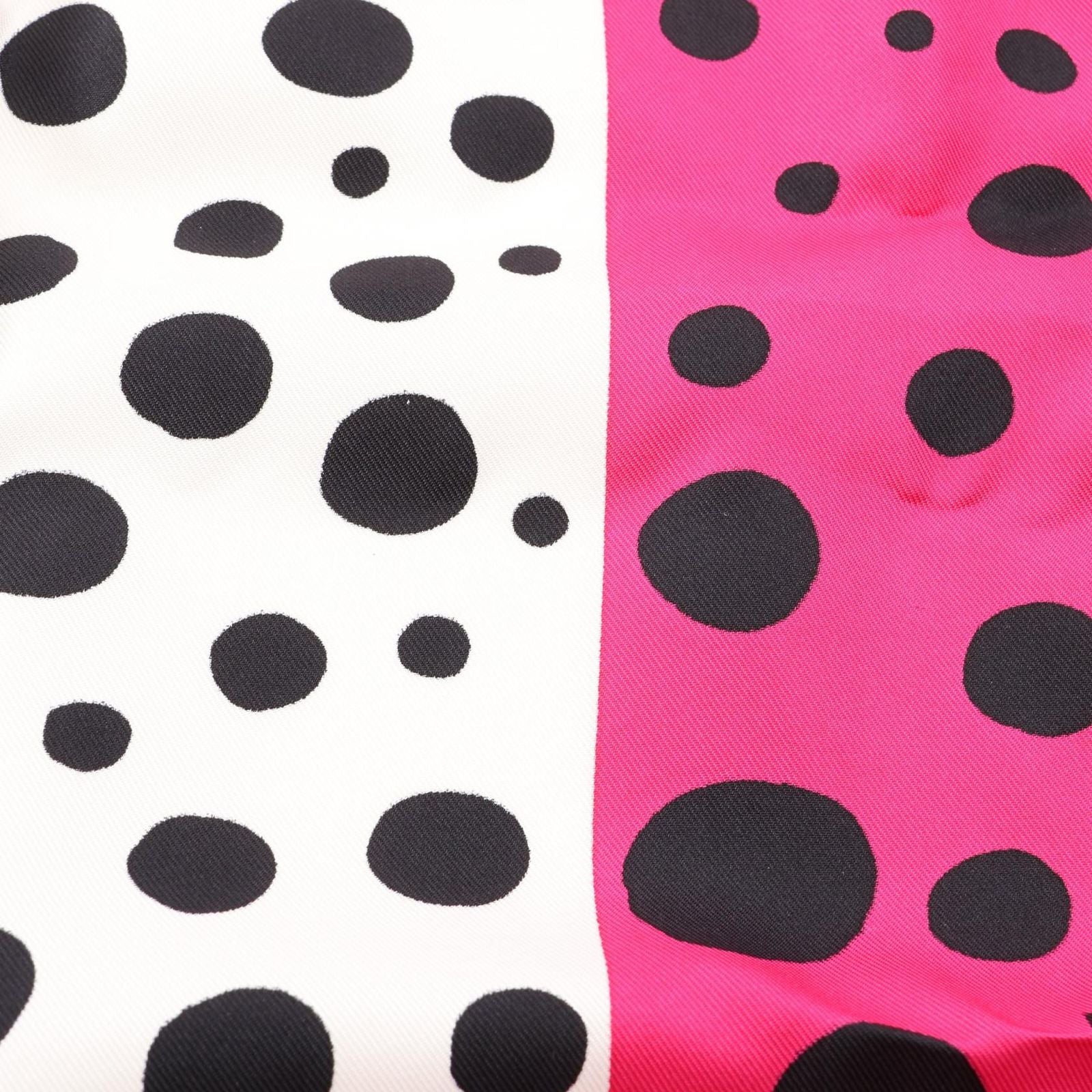 Louis Vuitton Scarf Yayoi Kusama Carre 90 Pumpkin Silk — view 4