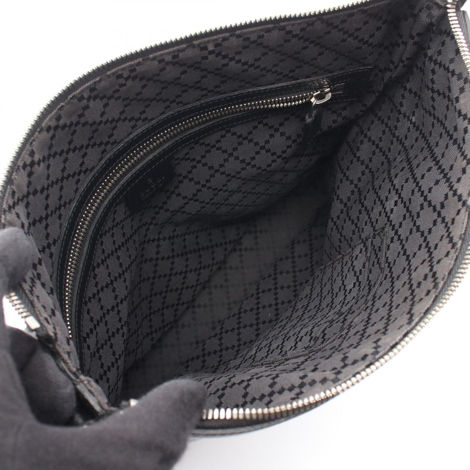Gucci Shoulder Bag Cosmopolis Black Leather — view 3